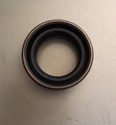 TINE OR WHEEL SEAL (1 1/2" OD, 1" ID, .5") - TUFFY, SUPER BRONCO, JUNIOR & OTHERS (CP97039) Seal, 1909374, 97039, GW-97039, 9613, 721-04036, 921-04036, Troy-Bilt